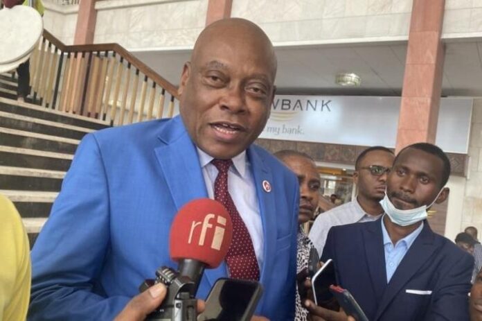 revision-constitutionnelle-en-rdc-steve-mbikayi-soutient-la-controverse Révision Constitutionnelle en RDC : Steve Mbikayi Soutient la Controverse