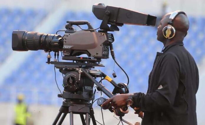 AS Maniema Union vs Raja: Un affrontement à ne pas manquer ce week-end !