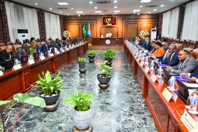 cholera-en-rdc-35-000-cas-poussent-le-gouvernement-a-activer-un-plan-durgence-multisectoriel Choléra en RDC: 35 000 cas poussent le gouvernement à activer un plan d'urgence multisectoriel