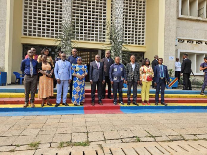 Kasaï-Central : La MESP lance sa couverture santé pour les enseignants