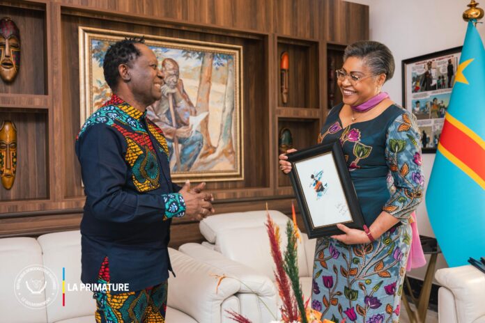 RDC: Judith Suminwa soutient l'académie de musique de Lokua Kanza pour former les jeunes