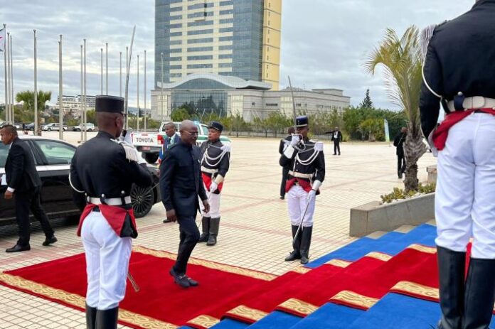 SADC 2025 : Kabombo Muadiavita dénonce l'agression rwandaise à l'Est devant les chefs d'État